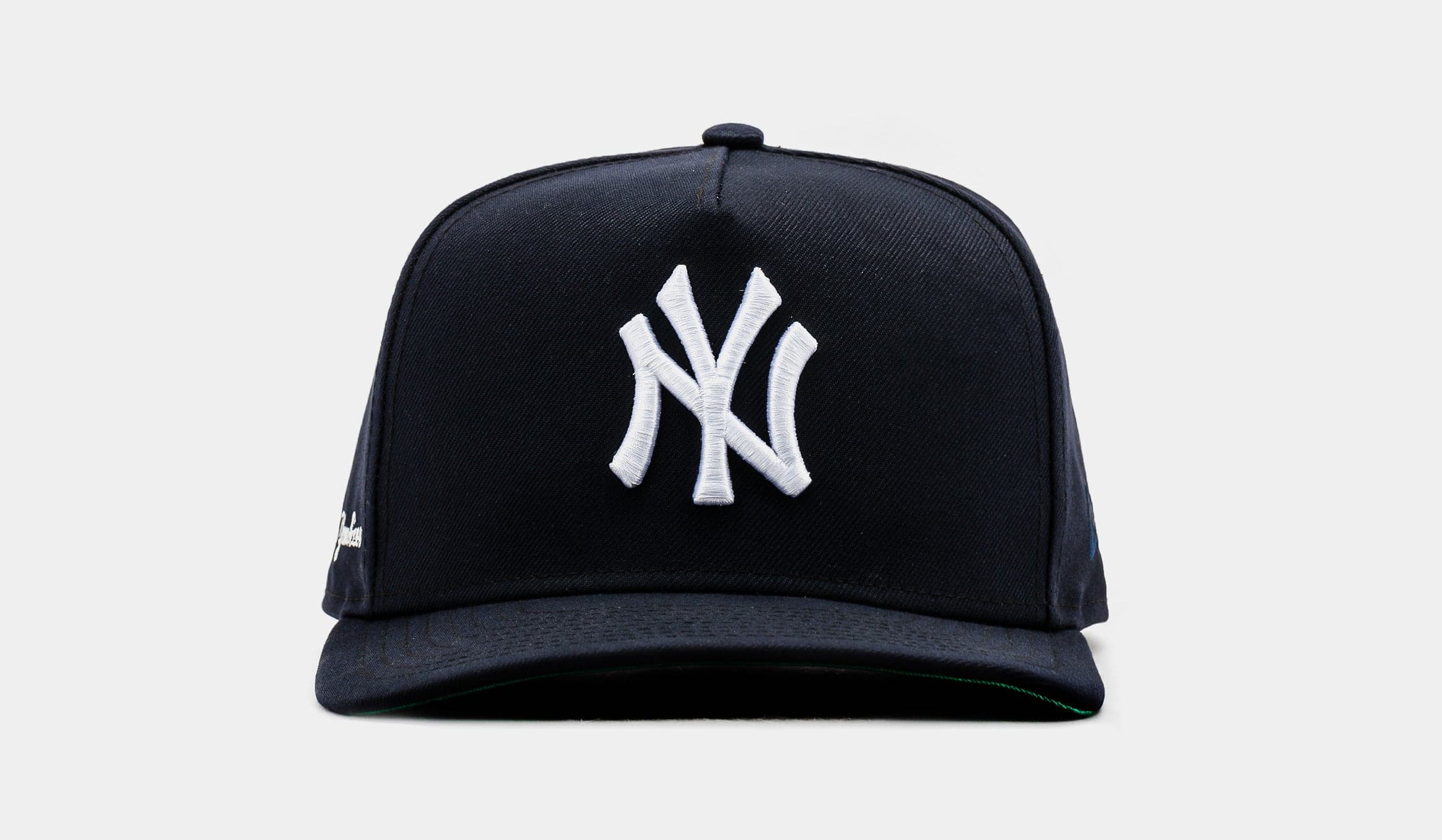 Shoe Palace Exclusive New York Yankees Side Script 950AF Snapback Mens Hat (Navy/White)