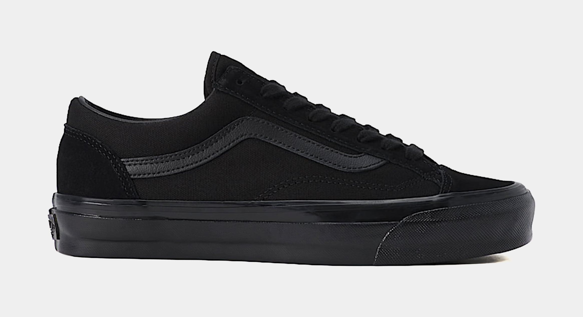 Premium Old Skool 36 Mens Lifestyle Shoes (Triple Black)