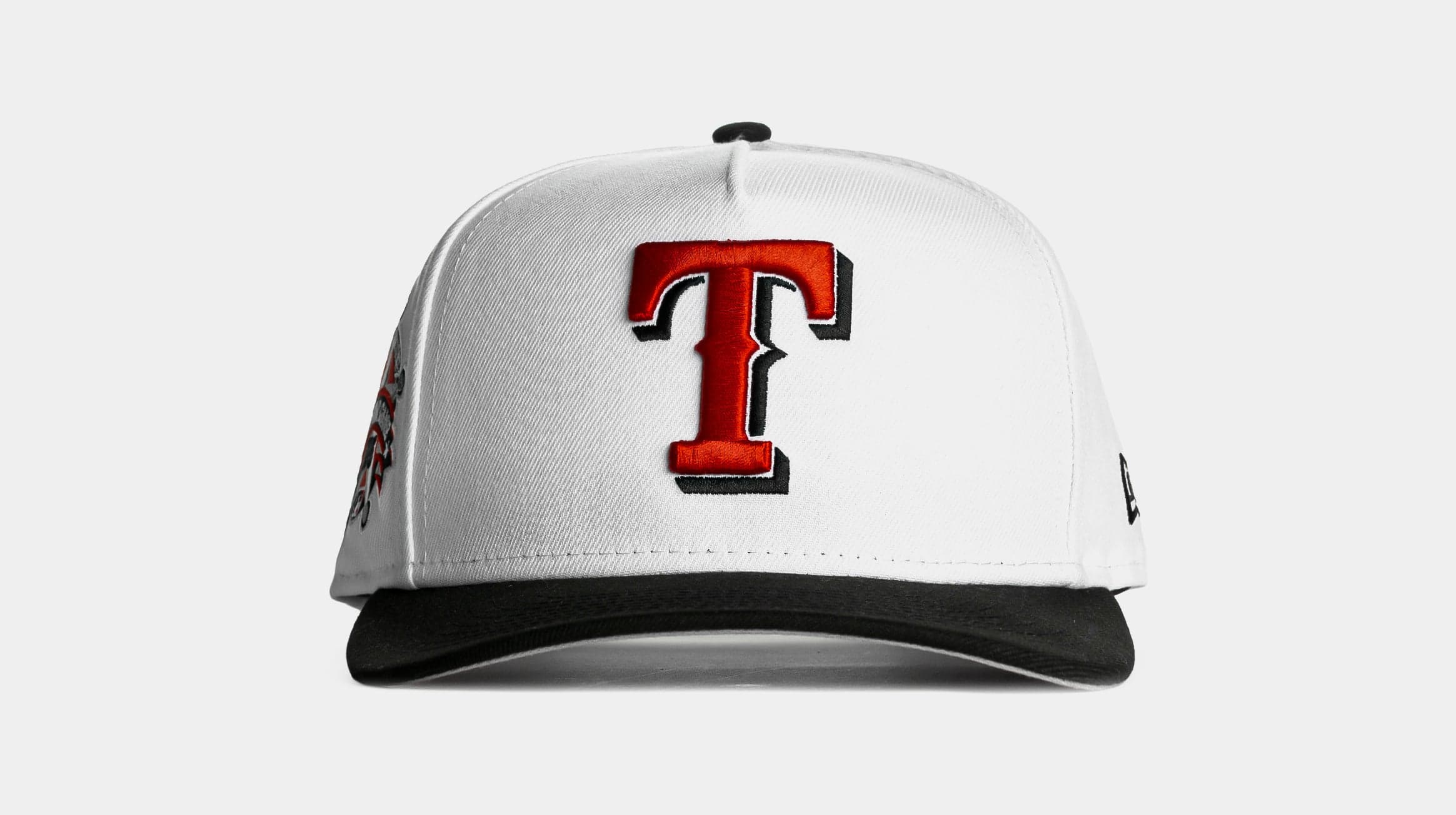 Shoe Palace Exclusive Two-Tone Contrast Stitched Texas Rangers 9Fifty Snapback Mens Hat (White/Black)
